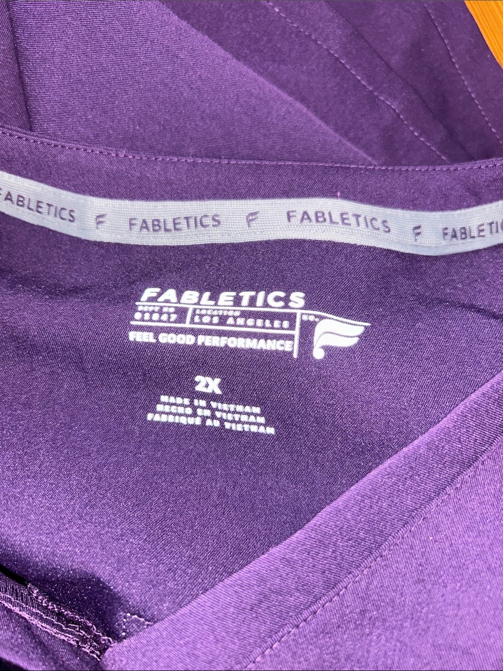 Fabletics scrubs set! NWOT - Picture 3 of 3